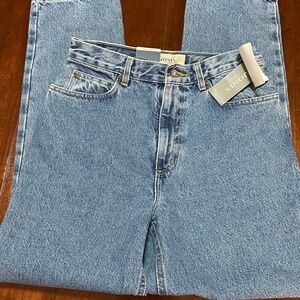 Vintage Jones Sport Classic Fit  100% Cotton   Woman’s  Jeans  Size  8 x 29
